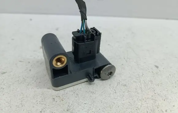 BMW 1 E81 E87 Airbag deployment crash/impact sensor 0285003900 6911003 65776911003