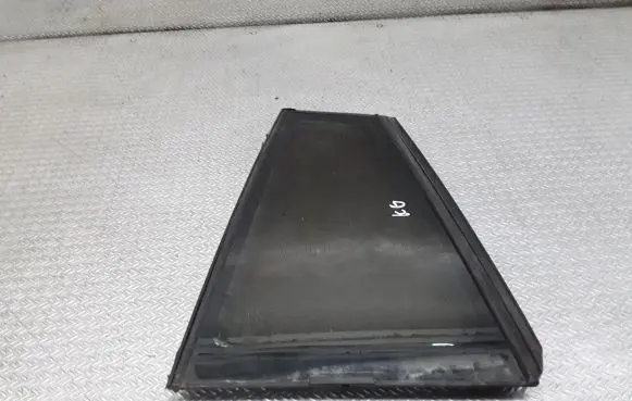 Renault Laguna III Rear vent window glass 