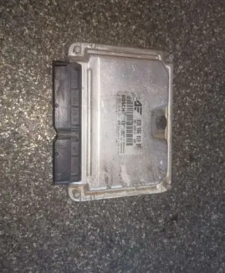 Ford Galaxy Engine control unit/module 038906019BF 0281010221