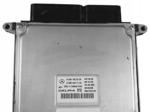 Mercedes-Benz C W204 Engine control unit/module A6461503334 A0054467140 28184266