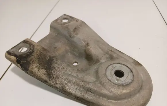 Audi A6 S6 C6 4F Engine mounting bracket 4f0399541c