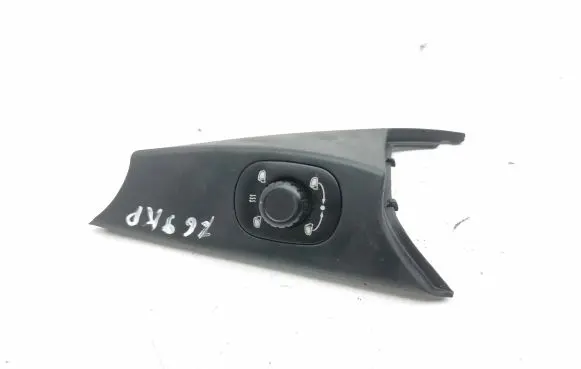 Porsche Cayenne (9PA) Wing mirror switch