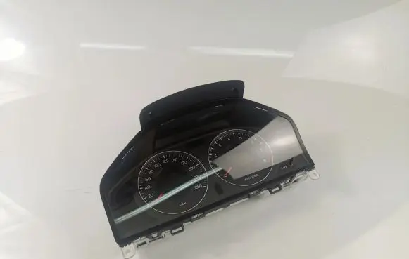 Speedometer (instrument cluster)