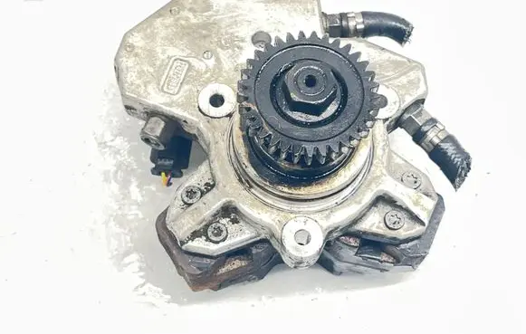 Mercedes-Benz ML W164 Fuel injection high pressure pump A6420700801