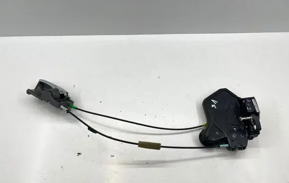 Toyota Hilux (AN10, AN20, AN30) Rear door lock