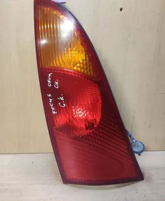 Ford Focus Rear/tail lights XS4X13A603AB