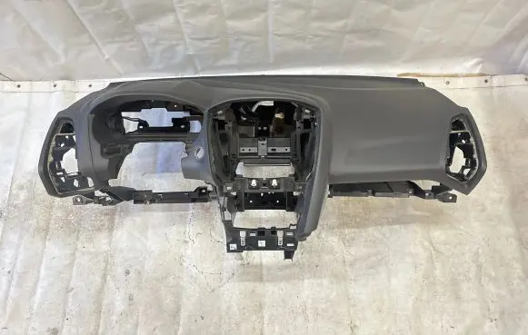 Ford Focus Dashboard C88RA BM51A044M52 BM51A018W18BB