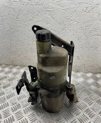 Volvo V50 Power steering pump 31280369
