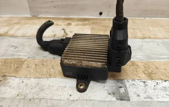 Hyundai Grandeur Coolant fan relay 253853L350