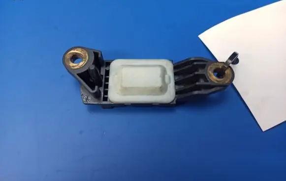 Mercedes-Benz C W203 Airbag deployment crash/impact sensor 0018209126