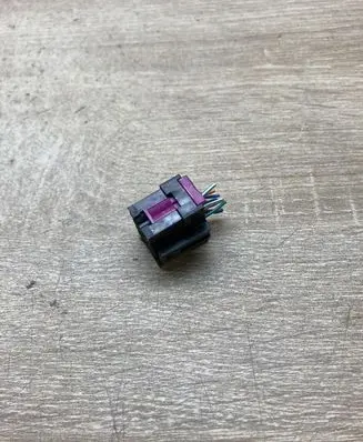 Audi A4 S4 B7 8E 8H Plug wire 8A0972986