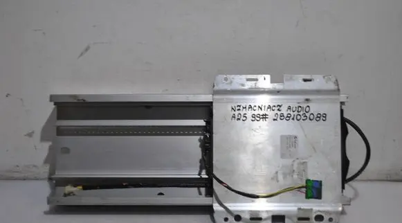Renault Scenic II - Grand scenic II Sound amplifier 2B8103089 3C00140Q