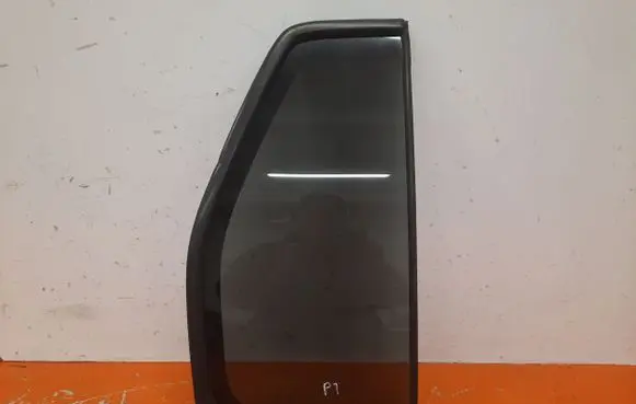 Nissan Pathfinder R50 Rear side window 43R-00150