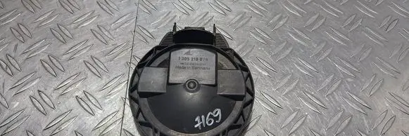 Mercedes-Benz C W203 Headlight/headlamp dust cover 1305219079