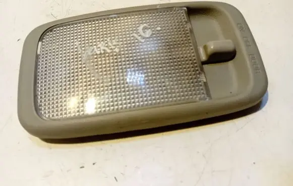Toyota Yaris Rear seat light 8124005031
