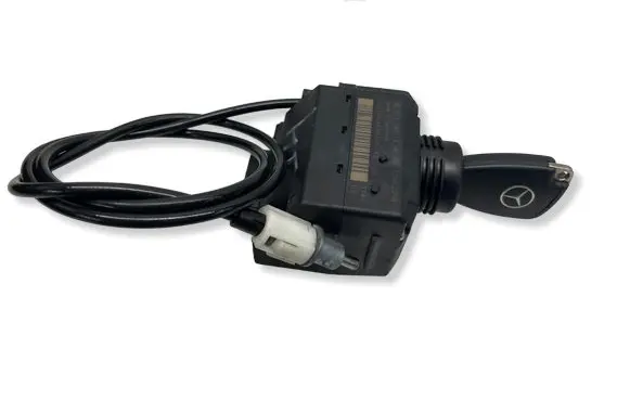 Mercedes-Benz E W211 Ignition lock 2115451408
