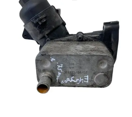 BMW 3 E46 Engine oil radiator 8792145 2247204 47006