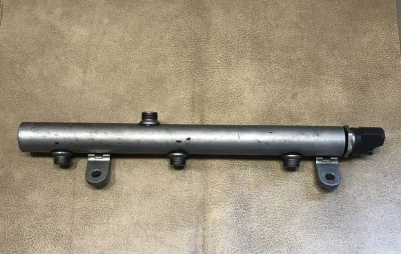 Mercedes-Benz E W211 Fuel main line pipe A6420700695