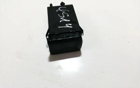 Audi A3 S3 8L Windscreen/window heater switch 8l0941503a