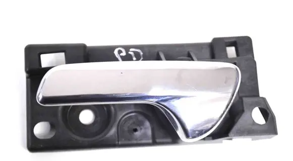 Jeep Grand Cherokee (WK) Front door interior handle