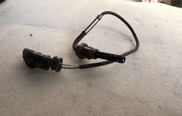 Exhaust gas temperature sensor
