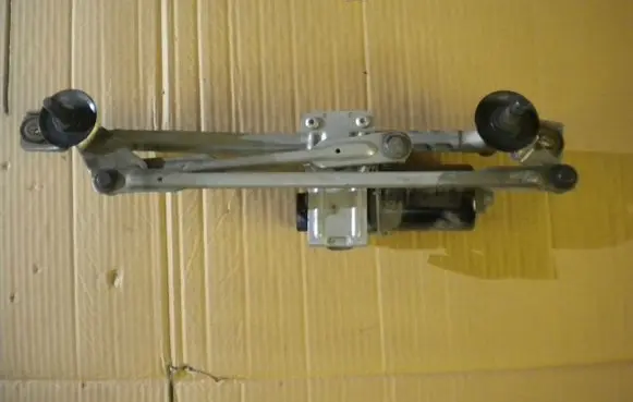 KIA Picanto Front wiper linkage and motor 981001Y000
