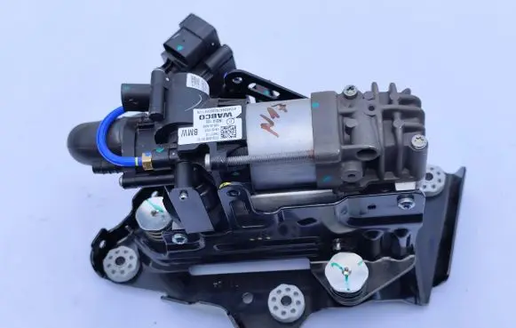 BMW 7 G70 Air suspension compressor 37206895101 4430210021 26071680