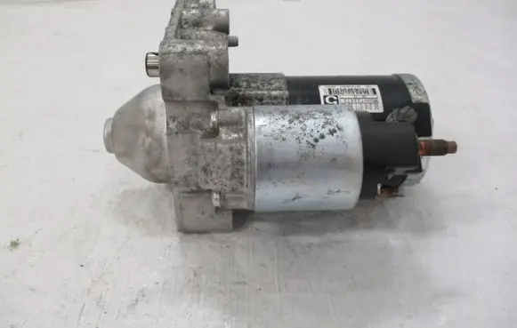 Peugeot 3008 I Starter motor M000T22473 9801667780