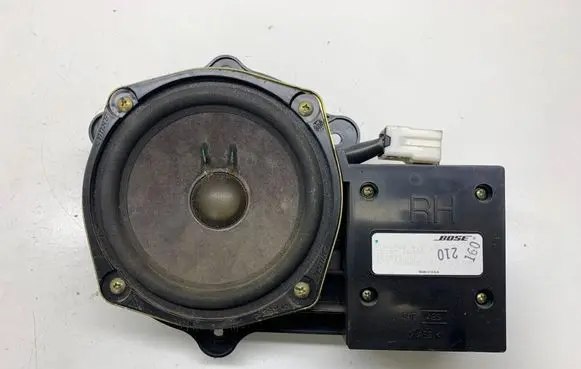 Nissan Pathfinder R50 Front door speaker 281481W300 18382002 BOSE