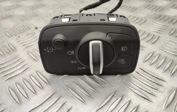 Audi Q2 - Light switch 8V0941531AR