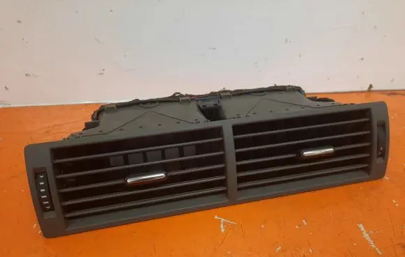 Audi A4 S4 B6 8E 8H Dash center air vent grill 8E0820951H