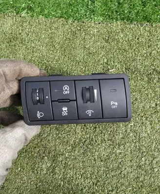 Hyundai ix20 Headlight level height control switch 933701K000 937501K000 949501K000