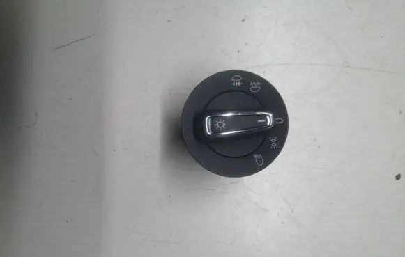 Skoda Fabia Mk3 (NJ) Light switch 5G0941431AH 10095094 A65316