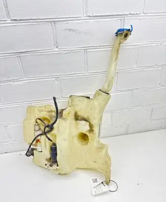 Mercedes-Benz ML W164 Windshield washer fluid reservoir/tank A1648690020 A16448600064