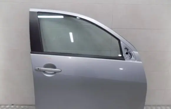 Citroen C-Crosser Front door