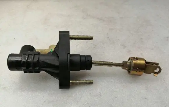 Toyota Avensis T250 Clutch master cylinder 3142005020
