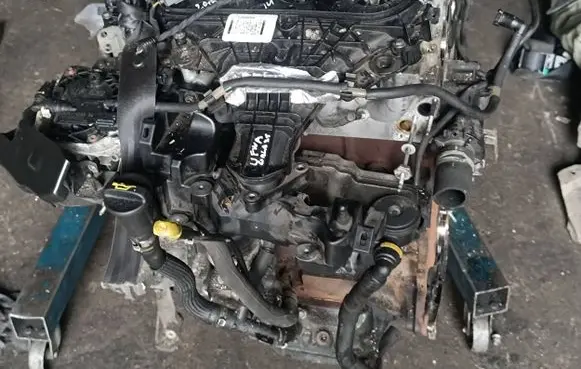 Ford Galaxy Engine UFWA AV4Q