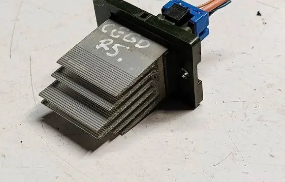KIA Ceed Heater blower motor/fan resistor 5516