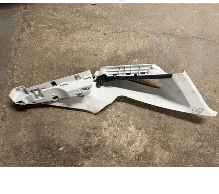 Citroen C4 III e-C4 (C) pillar trim 98343901UW