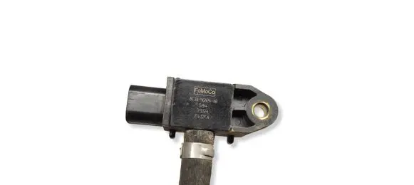 Ford Focus Exhaust gas pressure sensor 8C3A9G824AB