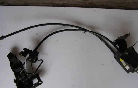 Peugeot Boxer Spare wheel mounting bracket 1384129080