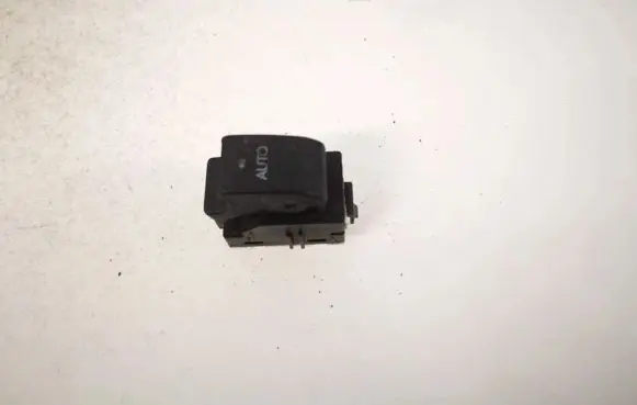 Toyota Avensis T250 Electric window control switch 8481005050 84810-05050