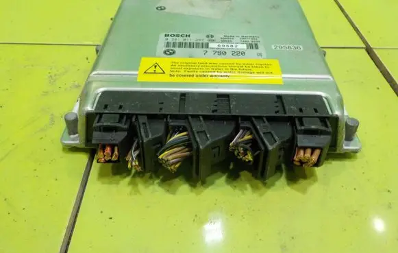 BMW X5 E53 Engine control unit/module 7793122