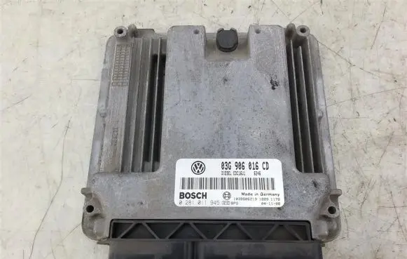 Volkswagen Touran I Engine control unit/module