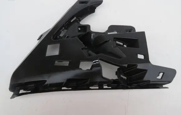 Volvo V60 Front bumper mounting bracket 31323425