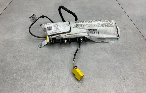 Skoda Superb B8 (3V) Seat airbag 3V0880241G