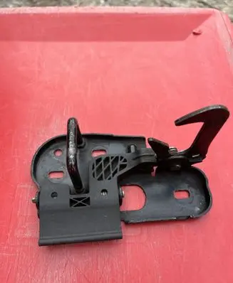 Volkswagen PASSAT B6 Engine bonnet/hood lock/latch loop/hook 3C0823480A