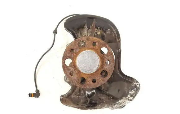 Front wheel hub