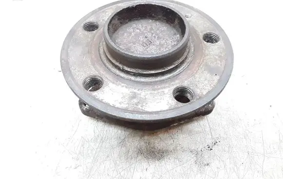 Volvo V70 Rear wheel hub