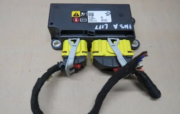 Opel Insignia A Airbag control unit/module 13593287 812586170 8110100000000X